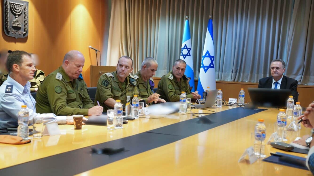 כ"ץ מאיים: "אם איראן תתקוף היא תספוג מהלומה מוחצת"