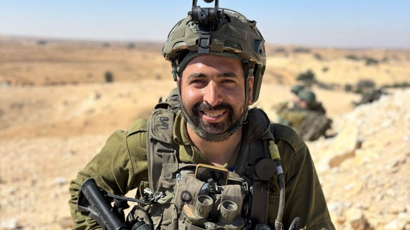 בניהו מלט הי"ד קפץ להציל חיים ונרצח בפיגוע בשומרון