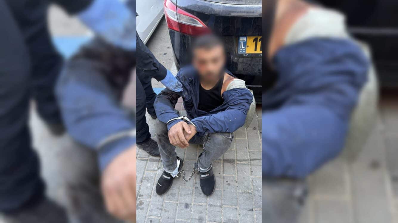סמוך ליישוב החרדי: חשוד בגניבת רכב התנגש בשתי ניידות ונעצר