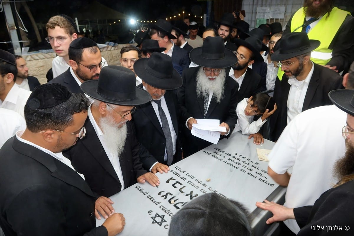 גלריה: רבנים ואישי ציבור עלו לציונו של הצדיק מעג'ור