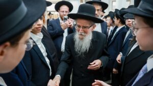 מעמד הסיומים בת"ת 'זכרון מאיר' ע"י תלמידי כיתות ח'