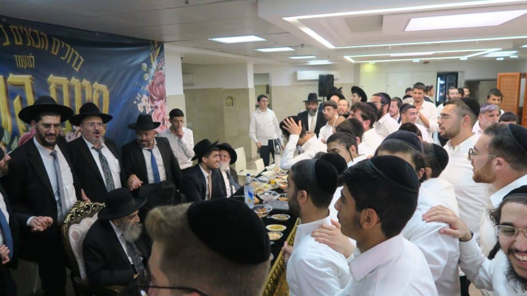 הגר"מ צדקה: "הטיפשים אומרים מי שבישיבה בית סוהר - להפך" הגר"מ צדקה: "הטיפשים אומרים מי שבישיבה בית סוהר - להפך"