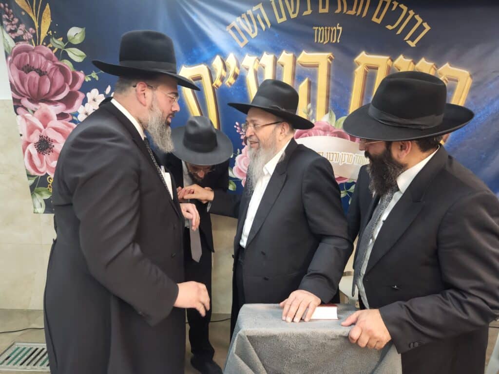 הגר"מ צדקה: "הטיפשים אומרים מי שבישיבה בית סוהר - להפך" הגר"מ צדקה: "הטיפשים אומרים מי שבישיבה בית סוהר - להפך"