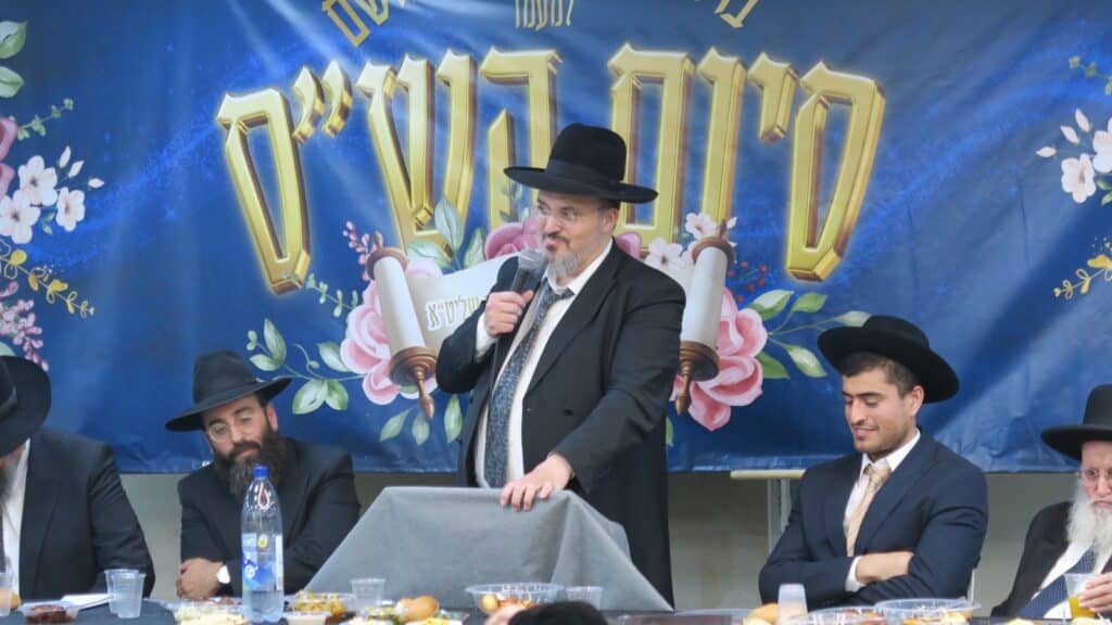 הגר"מ צדקה: "הטיפשים אומרים מי שבישיבה בית סוהר - להפך" הגר"מ צדקה: "הטיפשים אומרים מי שבישיבה בית סוהר - להפך"