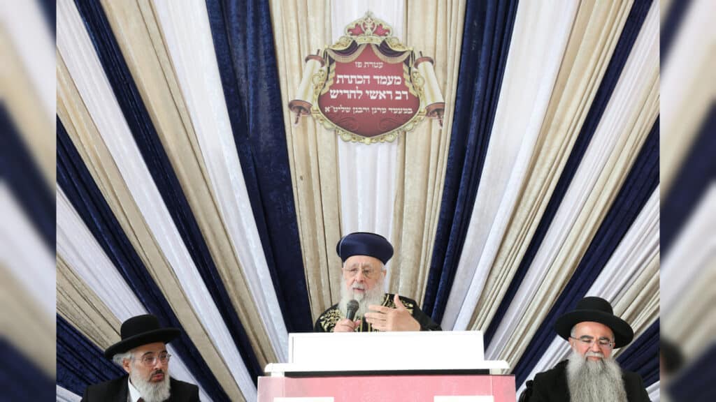 גלריה: הולבש בחלוקא דרבנן - רבה הראשון של חריש הוכתר גלריה: הולבש בחלוקא דרבנן - רבה הראשון של חריש הוכתר