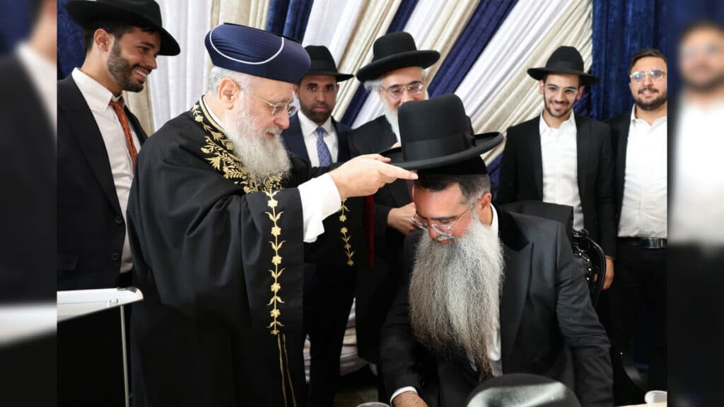 גלריה: הולבש בחלוקא דרבנן - רבה הראשון של חריש הוכתר גלריה: הולבש בחלוקא דרבנן - רבה הראשון של חריש הוכתר
