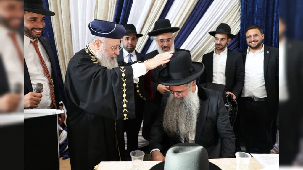 גלריה: הולבש בחלוקא דרבנן - רבה הראשון של חריש הוכתר גלריה: הולבש בחלוקא דרבנן - רבה הראשון של חריש הוכתר