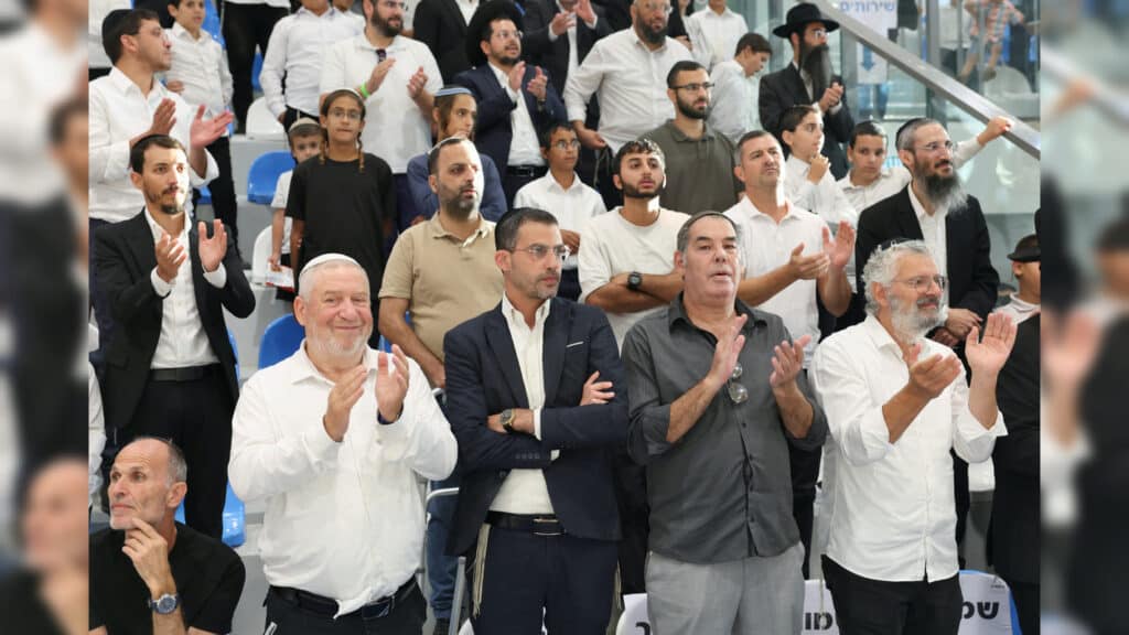 גלריה: הולבש בחלוקא דרבנן - רבה הראשון של חריש הוכתר גלריה: הולבש בחלוקא דרבנן - רבה הראשון של חריש הוכתר