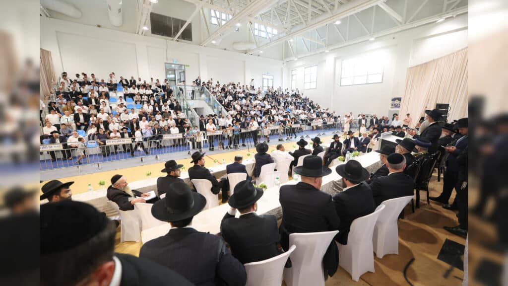 גלריה: הולבש בחלוקא דרבנן - רבה הראשון של חריש הוכתר גלריה: הולבש בחלוקא דרבנן - רבה הראשון של חריש הוכתר