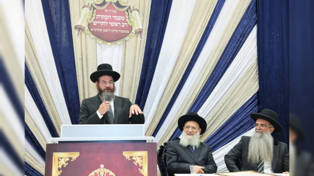 גלריה: הולבש בחלוקא דרבנן - רבה הראשון של חריש הוכתר גלריה: הולבש בחלוקא דרבנן - רבה הראשון של חריש הוכתר