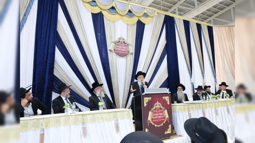 גלריה: הולבש בחלוקא דרבנן - רבה הראשון של חריש הוכתר גלריה: הולבש בחלוקא דרבנן - רבה הראשון של חריש הוכתר