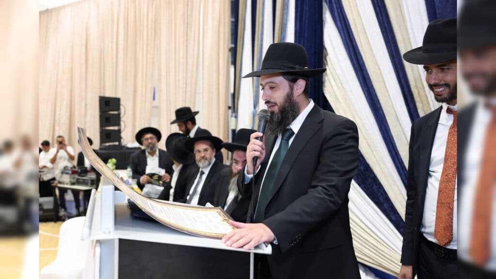 גלריה: הולבש בחלוקא דרבנן - רבה הראשון של חריש הוכתר גלריה: הולבש בחלוקא דרבנן - רבה הראשון של חריש הוכתר