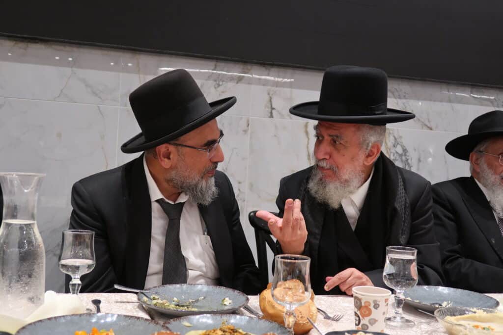 גלריה: שמחת נישואי נכדת פוסק עדת תימן הגר"י רצאבי גלריה: שמחת נישואי נכדת פוסק עדת תימן הגר"י רצאבי
