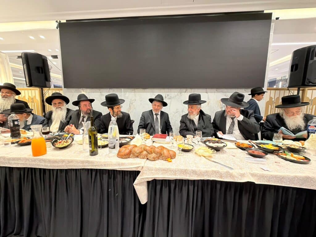 גלריה: שמחת נישואי נכדת פוסק עדת תימן הגר"י רצאבי גלריה: שמחת נישואי נכדת פוסק עדת תימן הגר"י רצאבי