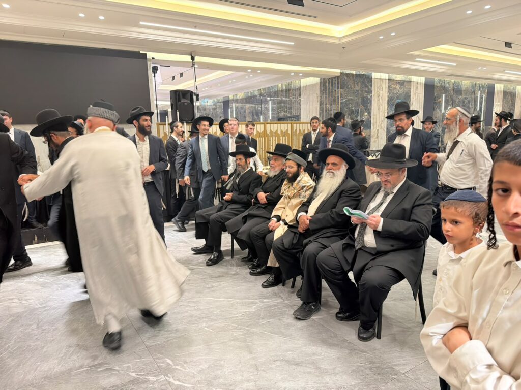 גלריה: שמחת נישואי נכדת פוסק עדת תימן הגר"י רצאבי גלריה: שמחת נישואי נכדת פוסק עדת תימן הגר"י רצאבי