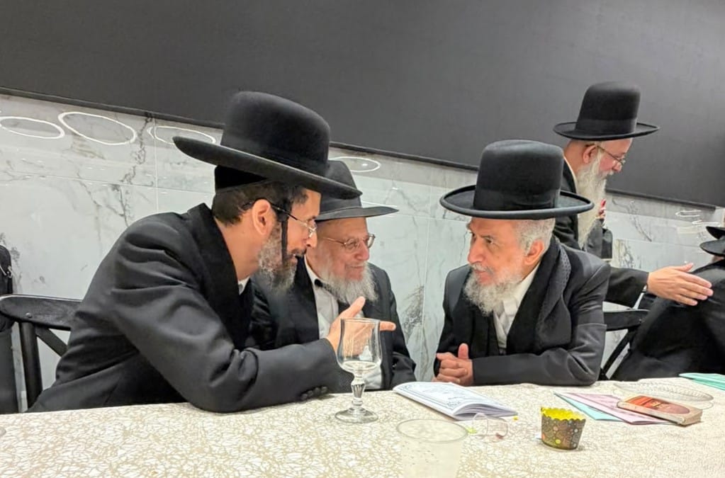 גלריה: שמחת נישואי נכדת פוסק עדת תימן הגר"י רצאבי גלריה: שמחת נישואי נכדת פוסק עדת תימן הגר"י רצאבי