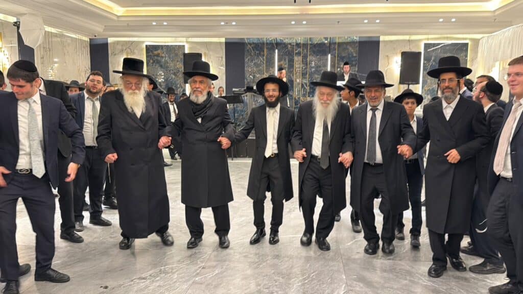 גלריה: שמחת נישואי נכדת פוסק עדת תימן הגר"י רצאבי גלריה: שמחת נישואי נכדת פוסק עדת תימן הגר"י רצאבי