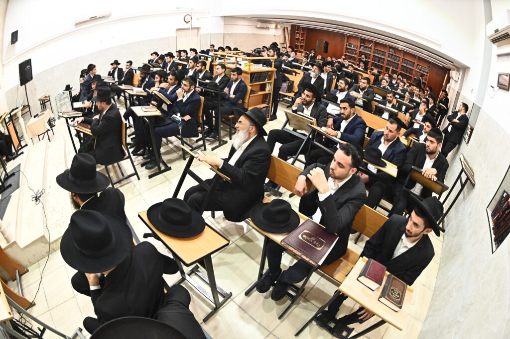 גלריה: נחנך היכל בית המדרש של ישיבת ״אור התלמוד״ גלריה: נחנך היכל בית המדרש של ישיבת ״אור התלמוד״