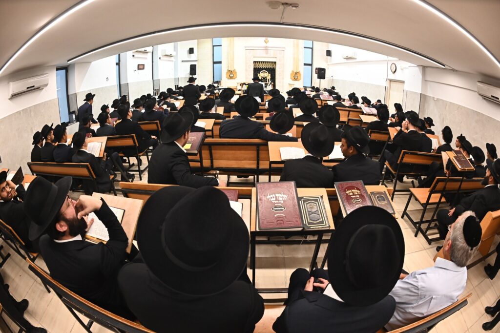 גלריה: נחנך היכל בית המדרש של ישיבת ״אור התלמוד״ גלריה: נחנך היכל בית המדרש של ישיבת ״אור התלמוד״