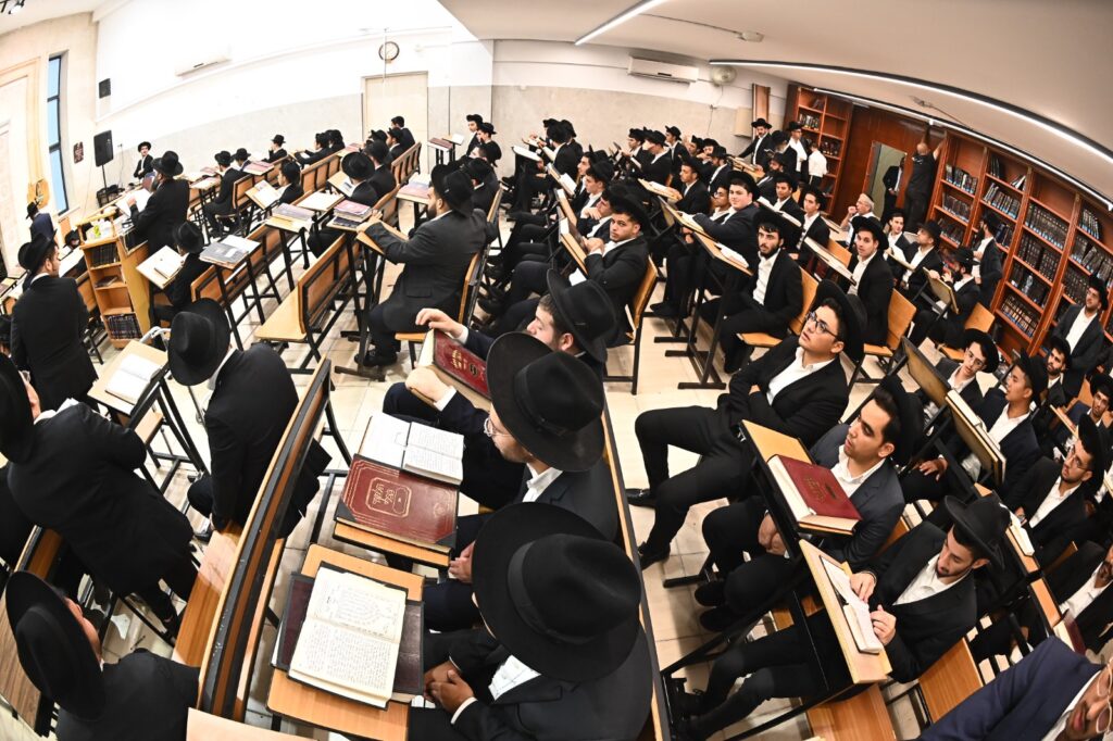 גלריה: נחנך היכל בית המדרש של ישיבת ״אור התלמוד״ גלריה: נחנך היכל בית המדרש של ישיבת ״אור התלמוד״