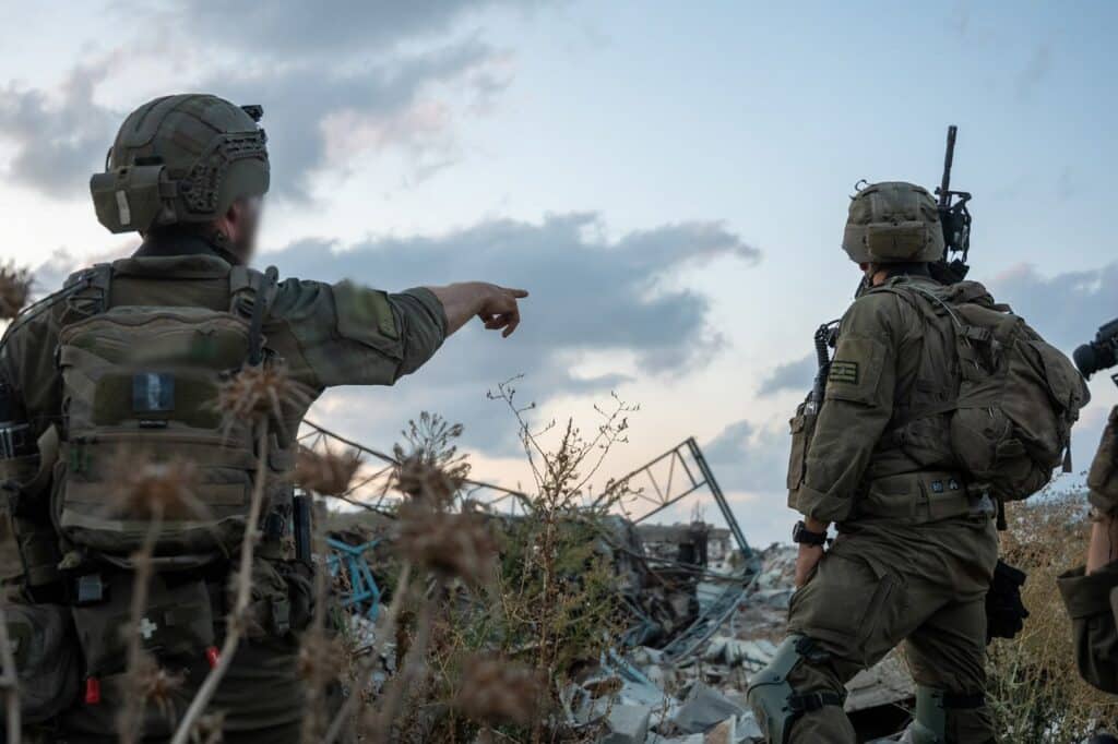 מנהרות הושמדו: חטיבת צנחנים השלימו 3 חודשים ברצועה מנהרות הושמדו: חטיבת צנחנים השלימו 3 חודשים ברצועה