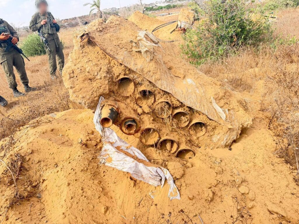 מנהרות הושמדו: חטיבת צנחנים השלימו 3 חודשים ברצועה מנהרות הושמדו: חטיבת צנחנים השלימו 3 חודשים ברצועה