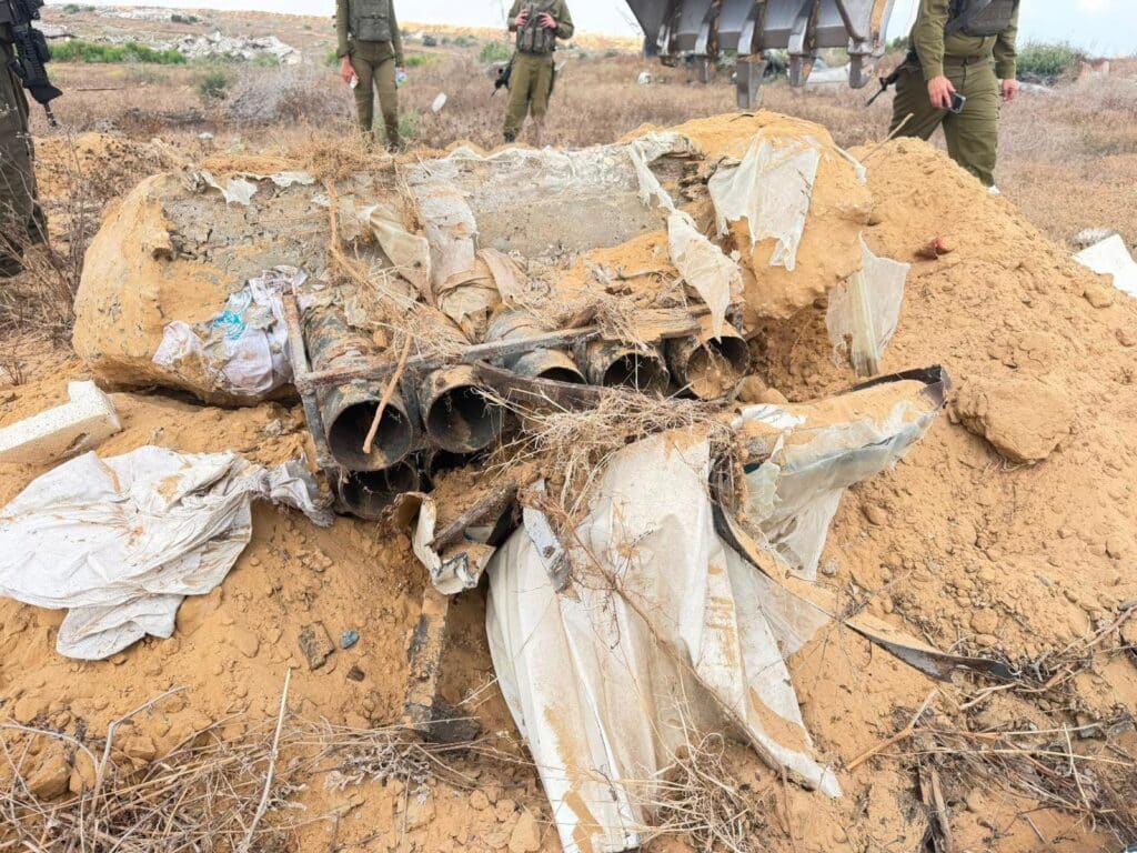 מנהרות הושמדו: חטיבת צנחנים השלימו 3 חודשים ברצועה מנהרות הושמדו: חטיבת צנחנים השלימו 3 חודשים ברצועה