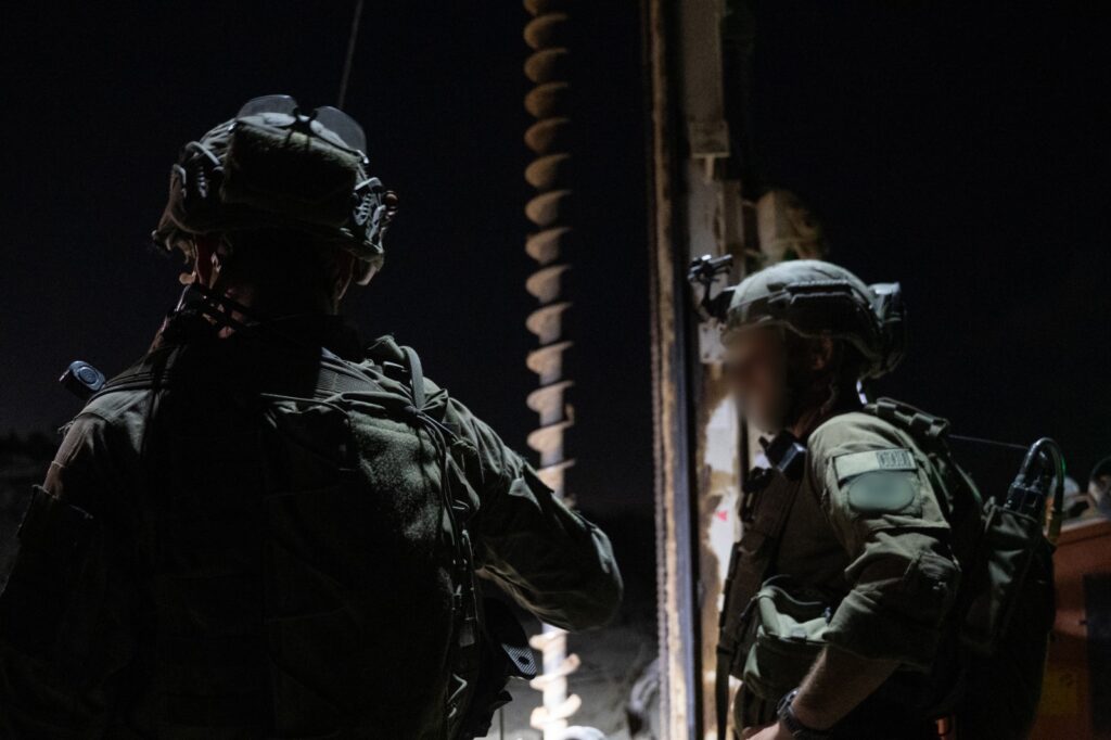 מנהרות הושמדו: חטיבת צנחנים השלימו 3 חודשים ברצועה מנהרות הושמדו: חטיבת צנחנים השלימו 3 חודשים ברצועה