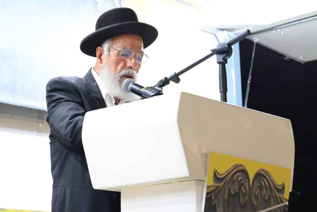 עצרת מחאה מול חומות כלא 10: "לא מעניינים אותם חיילים" עצרת מחאה מול חומות כלא 10: "לא מעניינים אותם חיילים"