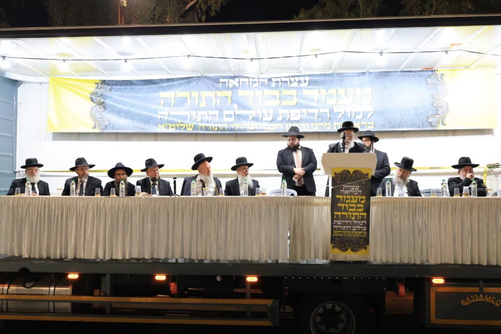 עצרת מחאה מול חומות כלא 10: "לא מעניינים אותם חיילים" עצרת מחאה מול חומות כלא 10: "לא מעניינים אותם חיילים"