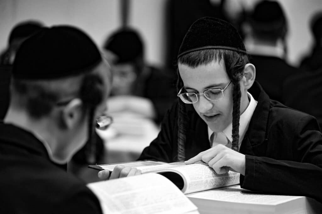 חזו חזו: ישיבות צאנז פתחו את 'זמן חורף' ברוב עם והדר חזו חזו: ישיבות צאנז פתחו את 'זמן חורף' ברוב עם והדר