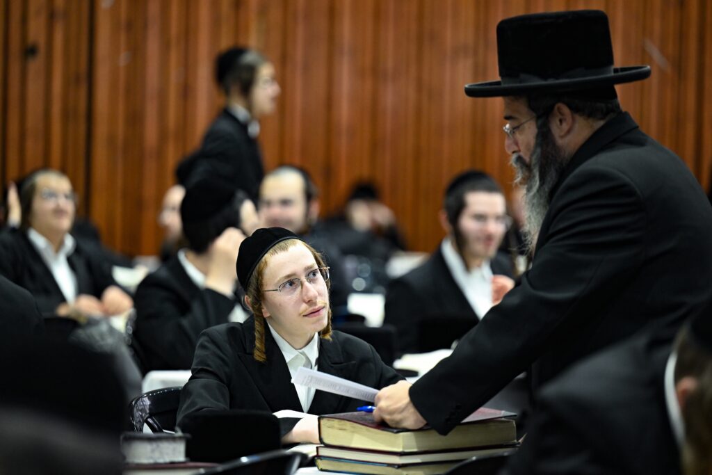 חזו חזו: ישיבות צאנז פתחו את 'זמן חורף' ברוב עם והדר חזו חזו: ישיבות צאנז פתחו את 'זמן חורף' ברוב עם והדר