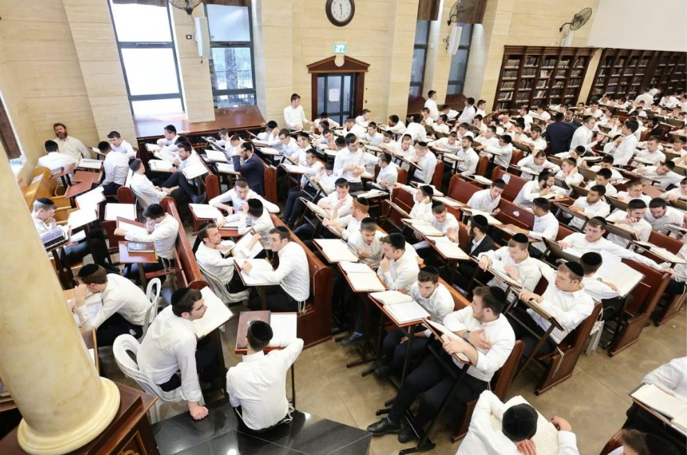 פתיחת זמן אלול בישיבת שערי שמועות בראשות הגאון רבי אריה שפירא שליט"א פתיחת זמן אלול בישיבת שערי שמועות בראשות הגאון רבי אריה שפירא שליט"א