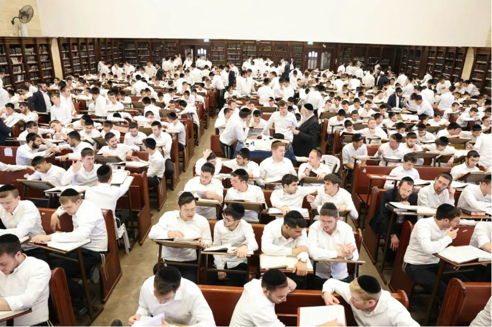 פתיחת זמן אלול בישיבת שערי שמועות בראשות הגאון רבי אריה שפירא שליט"א פתיחת זמן אלול בישיבת שערי שמועות בראשות הגאון רבי אריה שפירא שליט"א