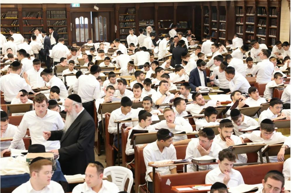 פתיחת זמן אלול בישיבת שערי שמועות בראשות הגאון רבי אריה שפירא שליט"א פתיחת זמן אלול בישיבת שערי שמועות בראשות הגאון רבי אריה שפירא שליט"א