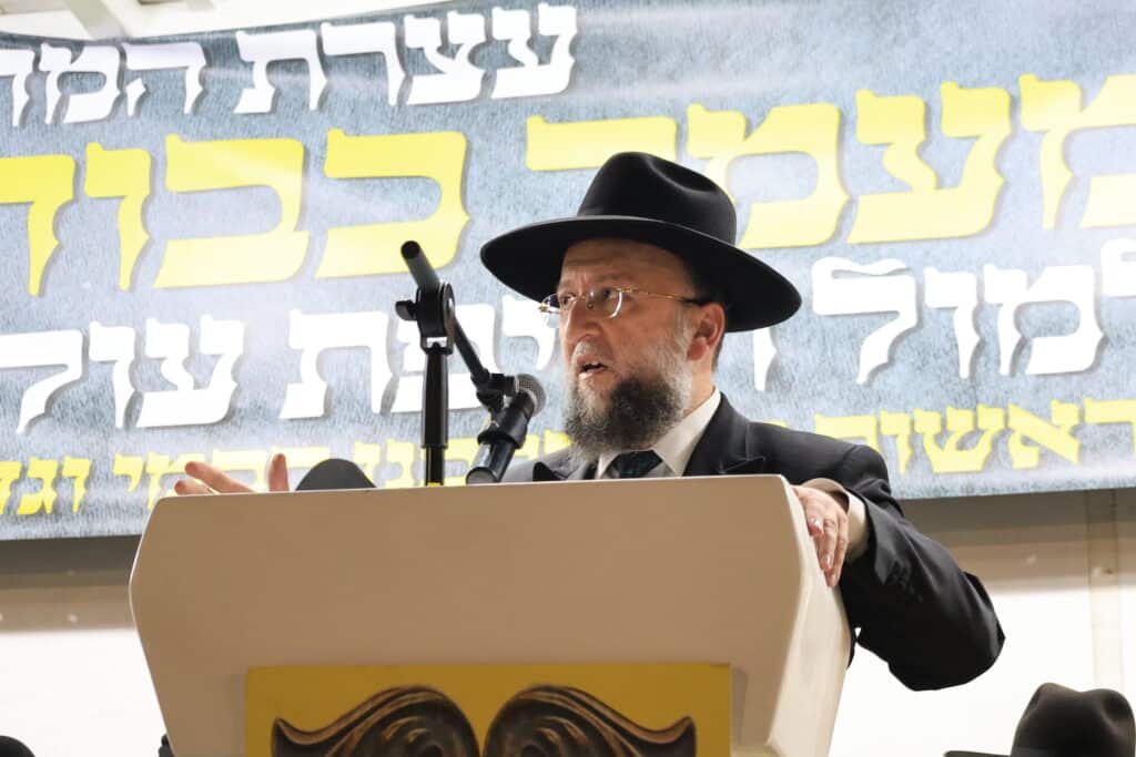 עצרת מחאה מול חומות כלא 10: "לא מעניינים אותם חיילים" עצרת מחאה מול חומות כלא 10: "לא מעניינים אותם חיילים"