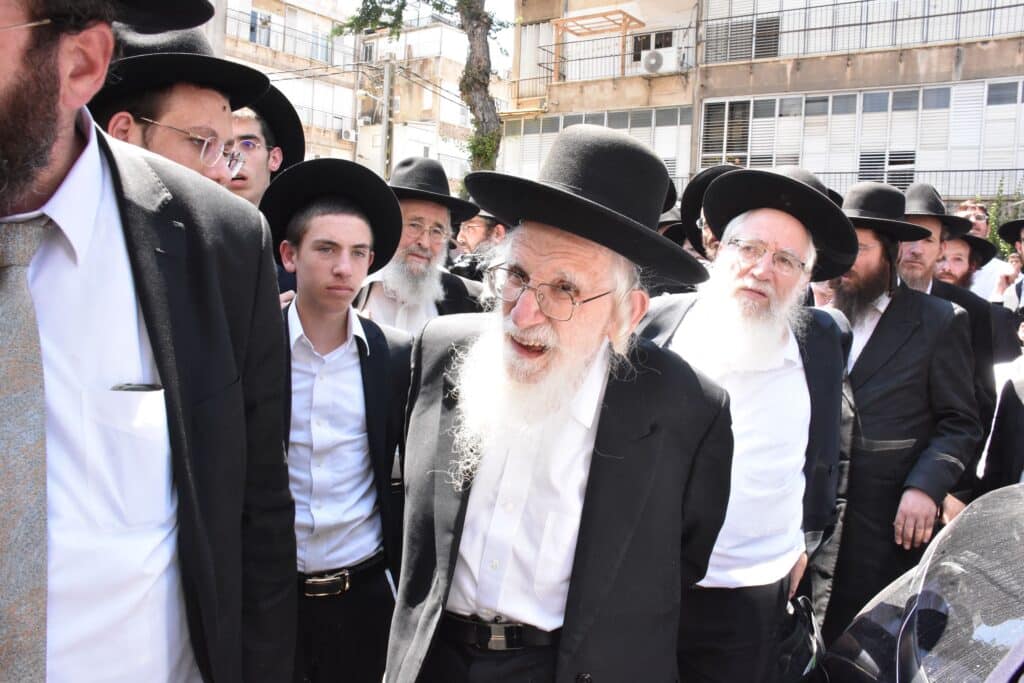 במעמד גדולי ישראל: בתו של מרן הגרי"ש אלישיב הובאה למנוחות במעמד גדולי ישראל: בתו של מרן הגרי"ש אלישיב הובאה למנוחות