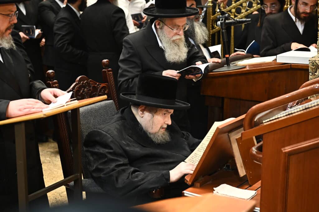 אלפי מתחזקים במעמד סליחות היסטורי בבית המדרש בעלזא בירושלים אלפי מתחזקים במעמד סליחות היסטורי בבית המדרש בעלזא בירושלים
