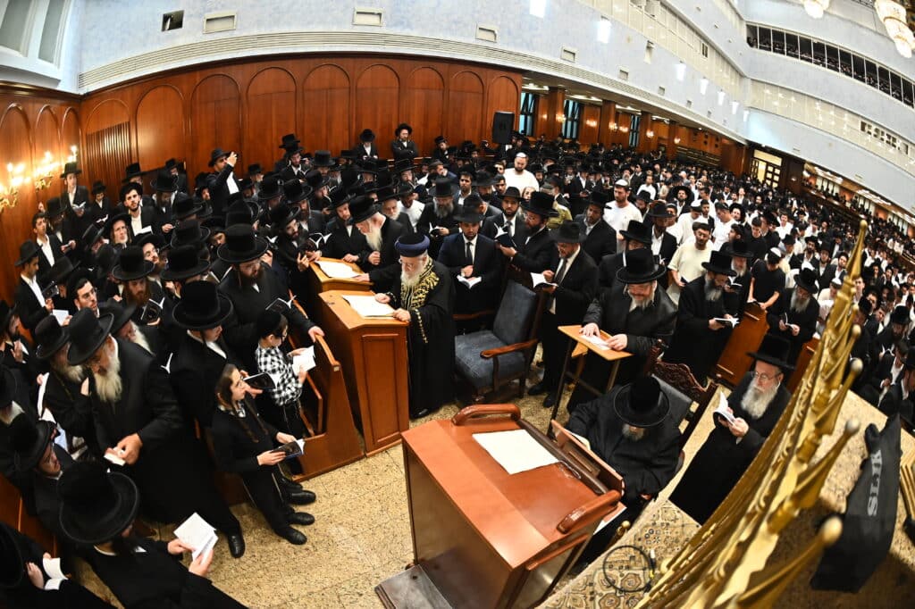 אלפי מתחזקים במעמד סליחות היסטורי בבית המדרש בעלזא בירושלים אלפי מתחזקים במעמד סליחות היסטורי בבית המדרש בעלזא בירושלים