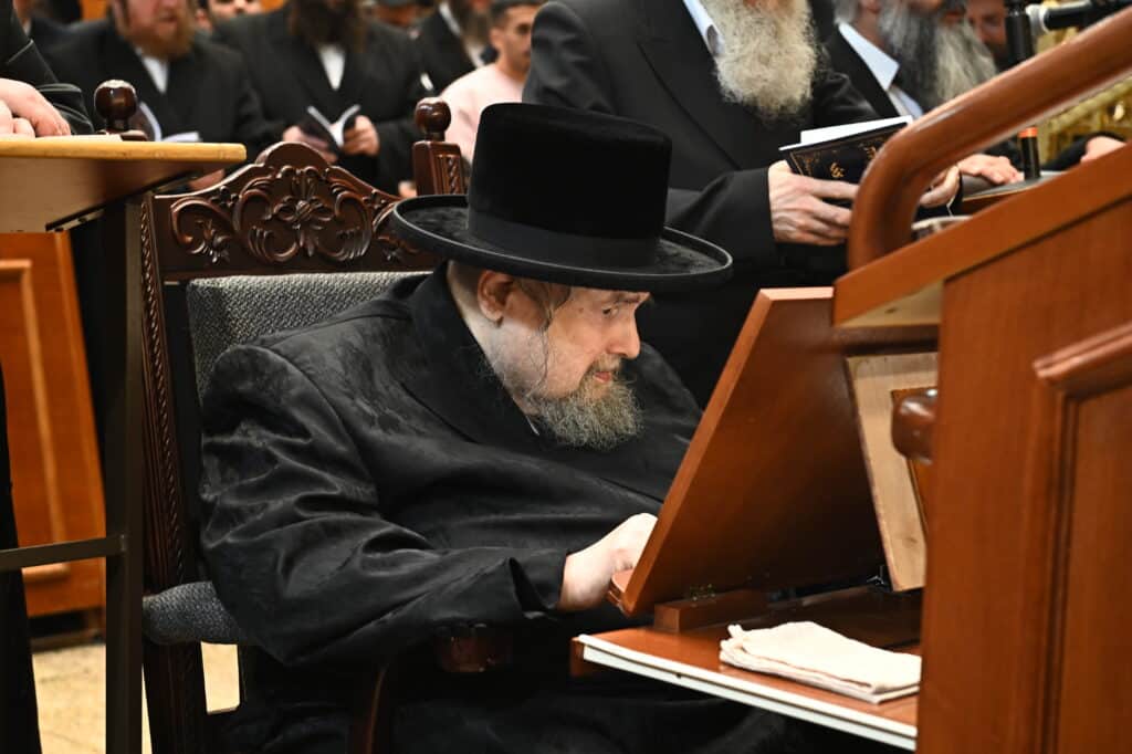 אלפי מתחזקים במעמד סליחות היסטורי בבית המדרש בעלזא בירושלים אלפי מתחזקים במעמד סליחות היסטורי בבית המדרש בעלזא בירושלים
