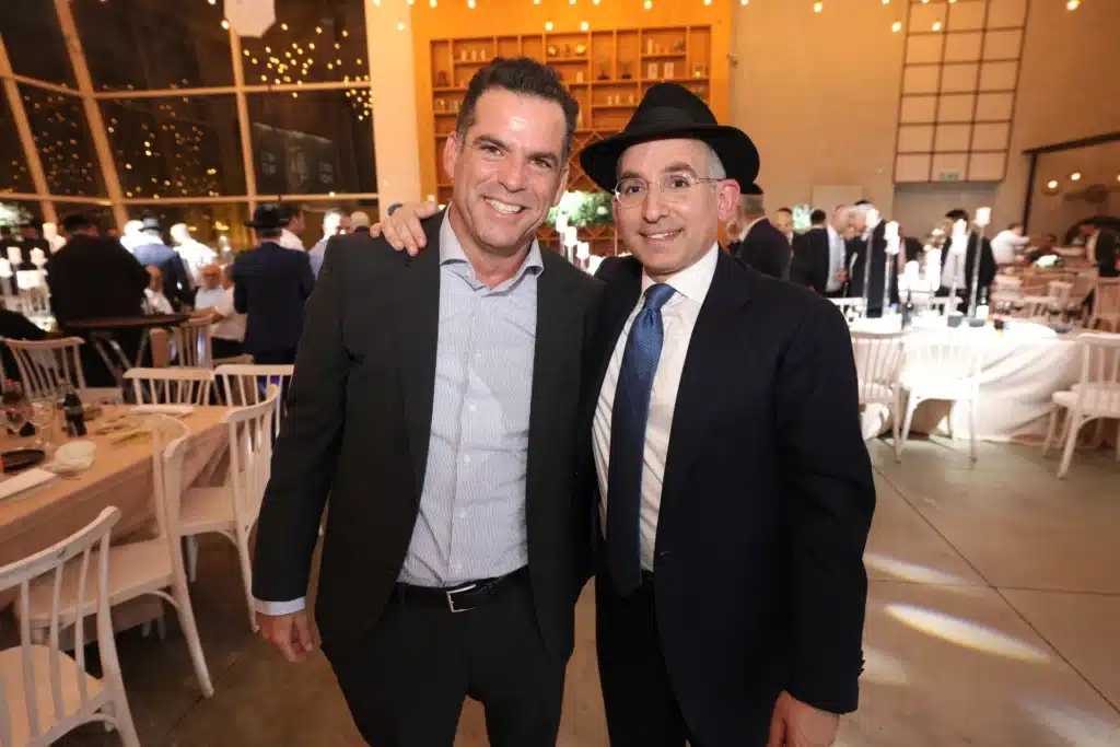 גלריה: מנכ"ל משרד הפנים חגג בר מצווה לבנו - כולם התייצבו גלריה: מנכ"ל משרד הפנים חגג בר מצווה לבנו - כולם התייצבו