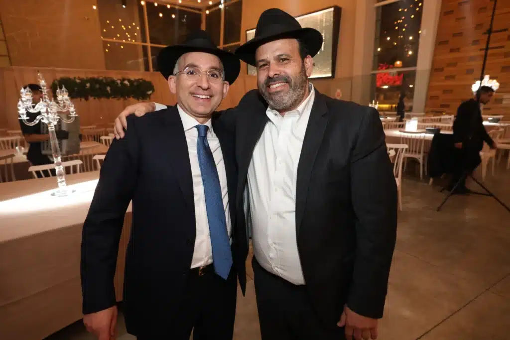 גלריה: מנכ"ל משרד הפנים חגג בר מצווה לבנו - כולם התייצבו גלריה: מנכ"ל משרד הפנים חגג בר מצווה לבנו - כולם התייצבו