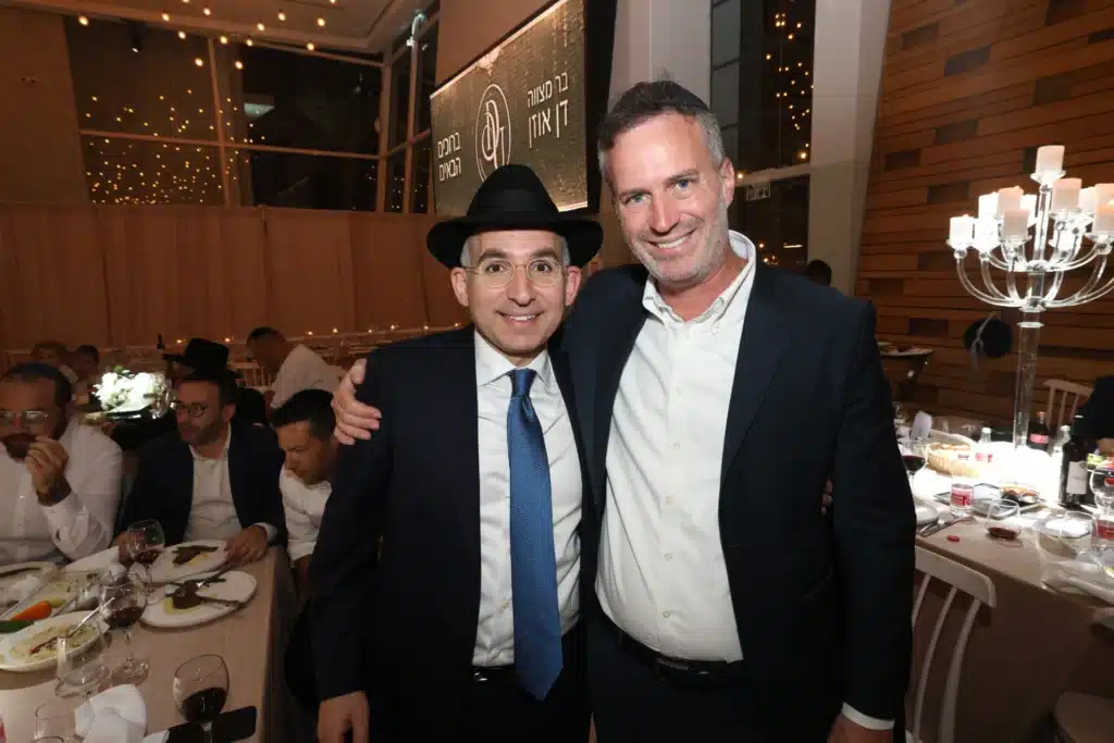 גלריה: מנכ"ל משרד הפנים חגג בר מצווה לבנו - כולם התייצבו גלריה: מנכ"ל משרד הפנים חגג בר מצווה לבנו - כולם התייצבו