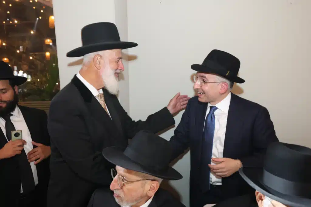 גלריה: מנכ"ל משרד הפנים חגג בר מצווה לבנו - כולם התייצבו גלריה: מנכ"ל משרד הפנים חגג בר מצווה לבנו - כולם התייצבו
