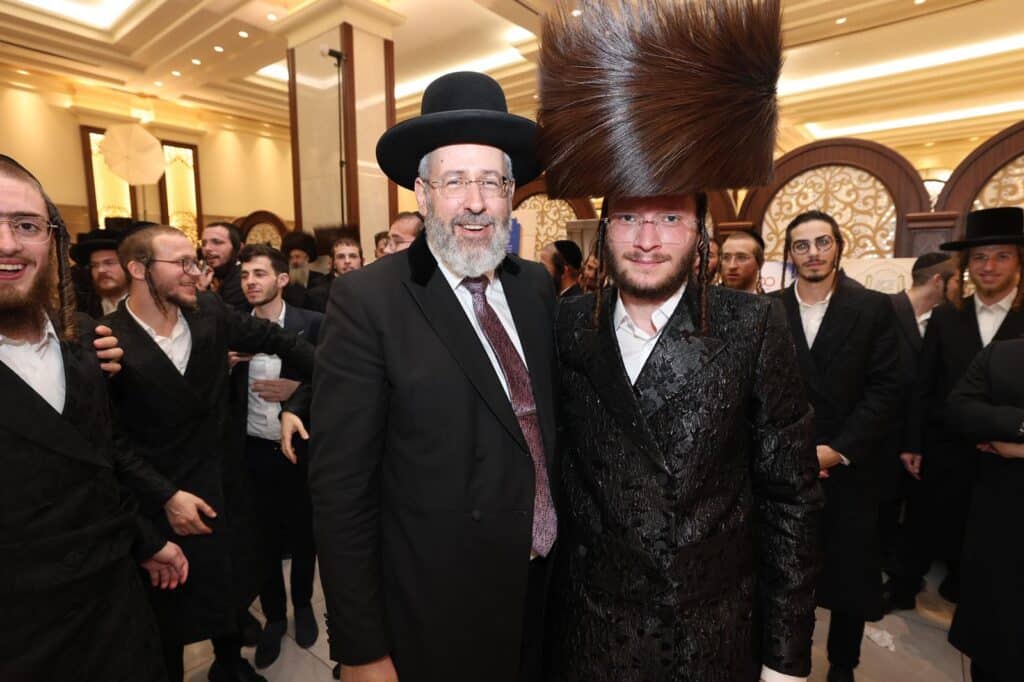 גלריה: שמחת הנישואין לאיש היח"צ ונאמן ביתו של אדמו"ר מביאלא גלריה: שמחת הנישואין לאיש היח"צ ונאמן ביתו של אדמו"ר מביאלא
