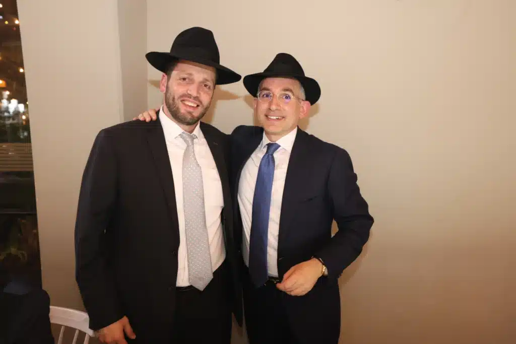 גלריה: מנכ"ל משרד הפנים חגג בר מצווה לבנו - כולם התייצבו גלריה: מנכ"ל משרד הפנים חגג בר מצווה לבנו - כולם התייצבו