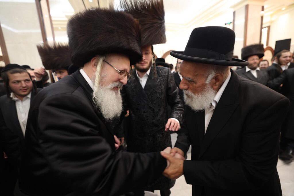 גלריה: שמחת הנישואין לאיש היח"צ ונאמן ביתו של אדמו"ר מביאלא גלריה: שמחת הנישואין לאיש היח"צ ונאמן ביתו של אדמו"ר מביאלא