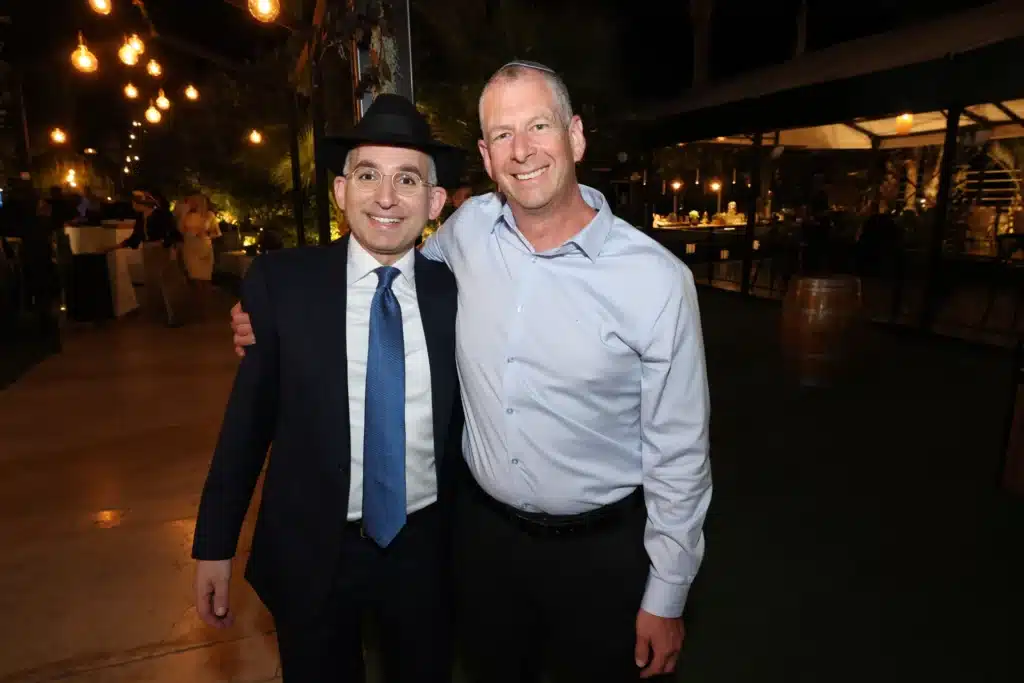 גלריה: מנכ"ל משרד הפנים חגג בר מצווה לבנו - כולם התייצבו גלריה: מנכ"ל משרד הפנים חגג בר מצווה לבנו - כולם התייצבו
