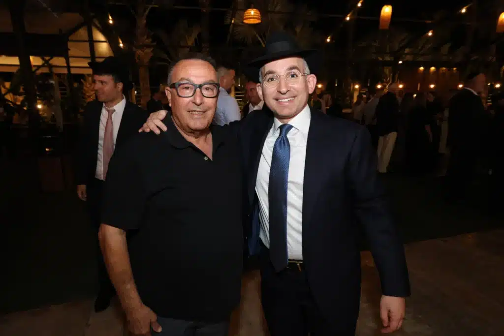 גלריה: מנכ"ל משרד הפנים חגג בר מצווה לבנו - כולם התייצבו גלריה: מנכ"ל משרד הפנים חגג בר מצווה לבנו - כולם התייצבו