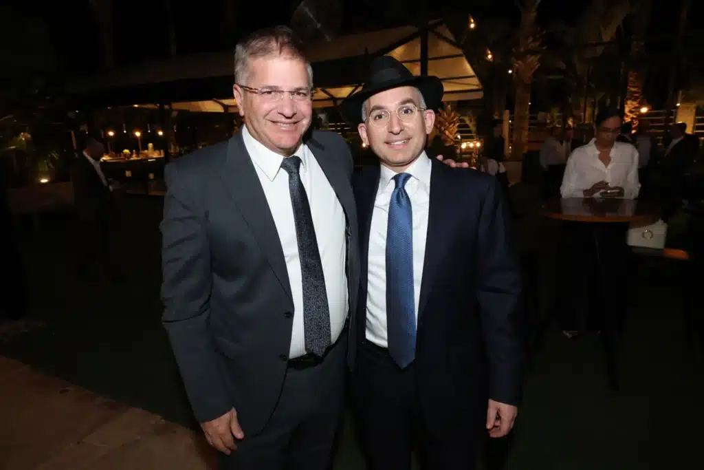 גלריה: מנכ"ל משרד הפנים חגג בר מצווה לבנו - כולם התייצבו גלריה: מנכ"ל משרד הפנים חגג בר מצווה לבנו - כולם התייצבו